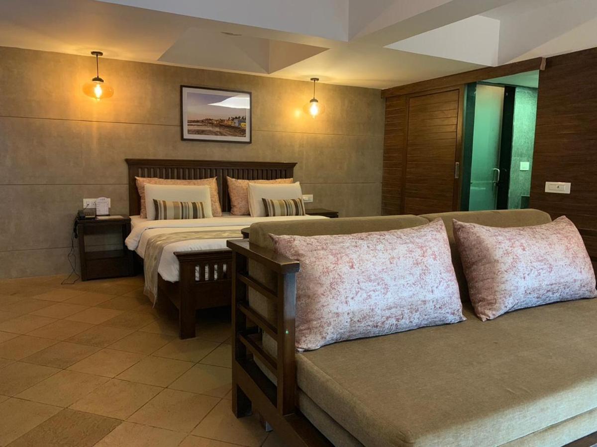 Silverador Resort Thane Dış mekan fotoğraf