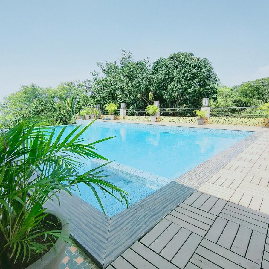 Silverador Resort Thane Dış mekan fotoğraf
