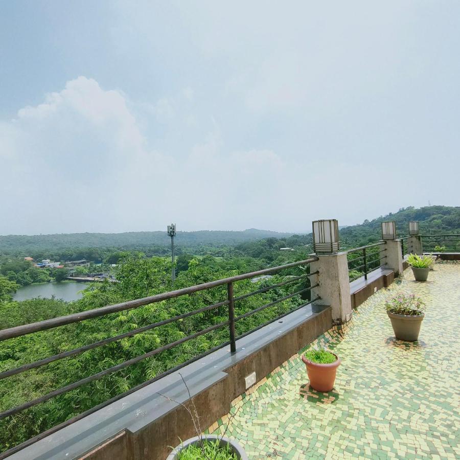 Silverador Resort Thane Dış mekan fotoğraf